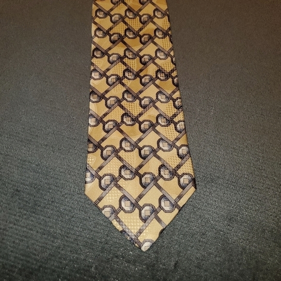 NWOT Yellow/Gold & Grey Patterned Necktie - Picture 1 of 4